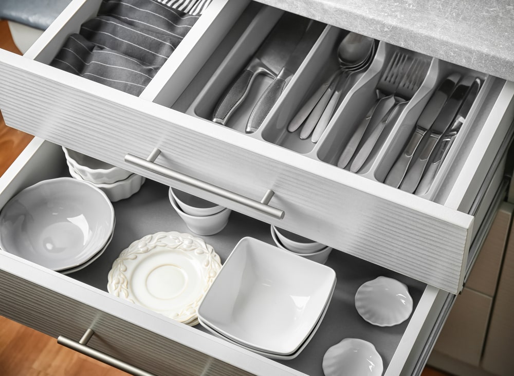 how to line kitchen drawers