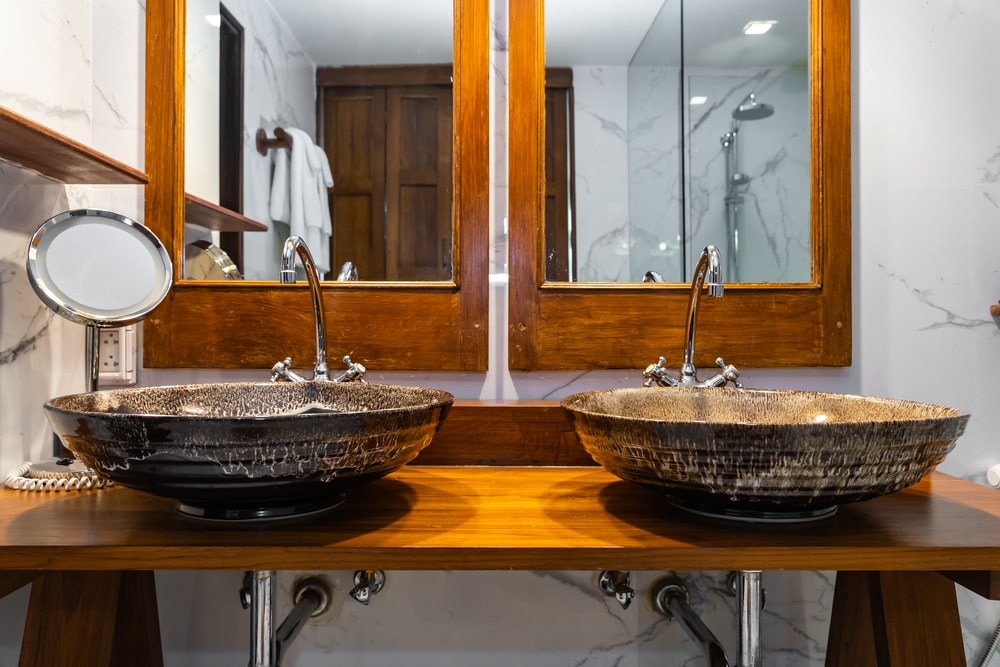 classic bathroom faucets and decorative bassin sinks