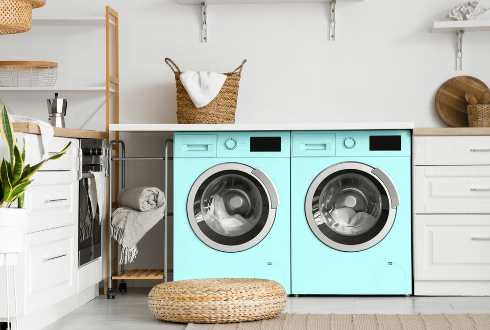 small laundry with countertop fitting all the necessary items
