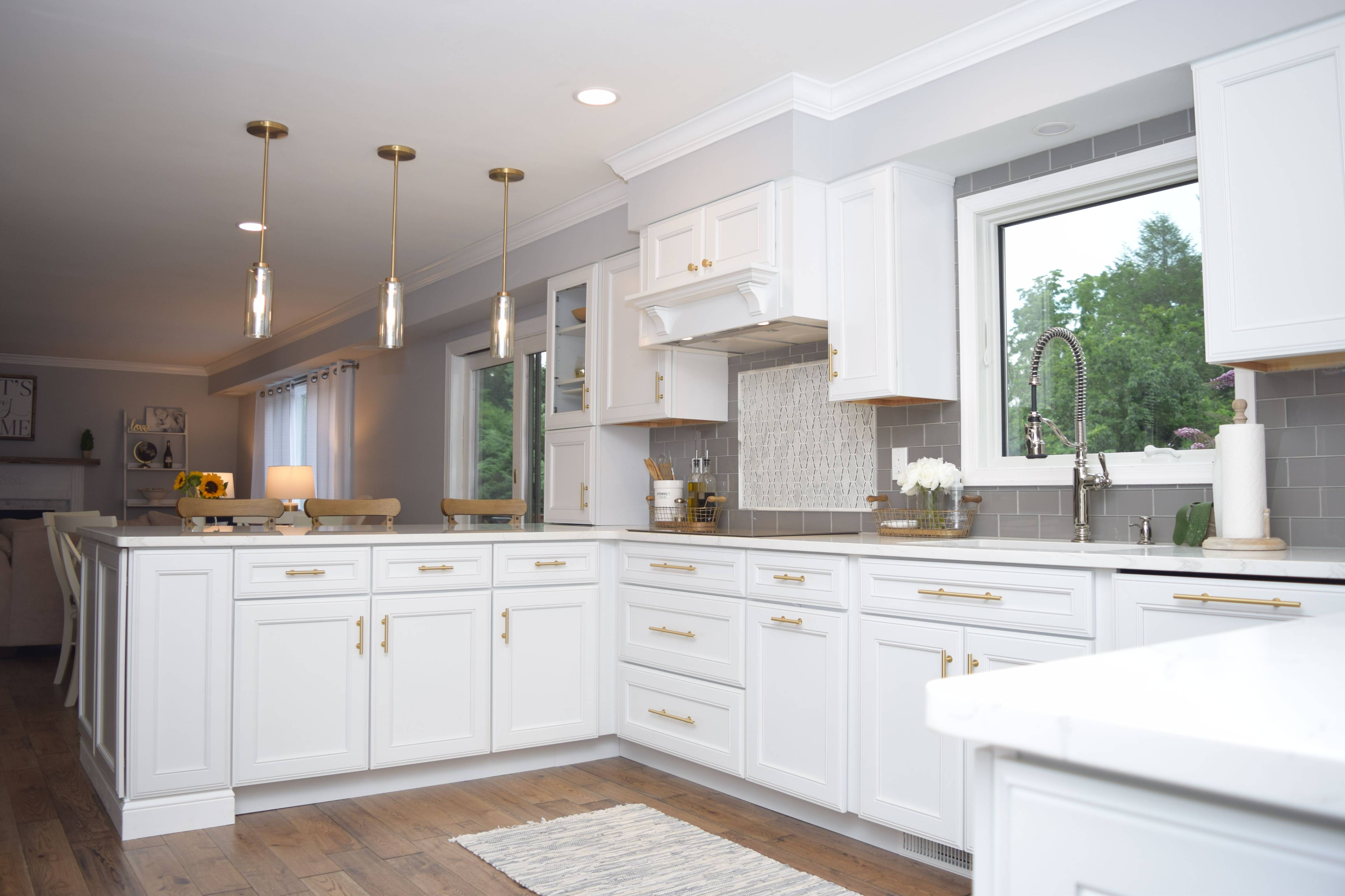 Best Kitchen Cabinet Colors For Small Kitchen At Debra OConnor Blog   5 