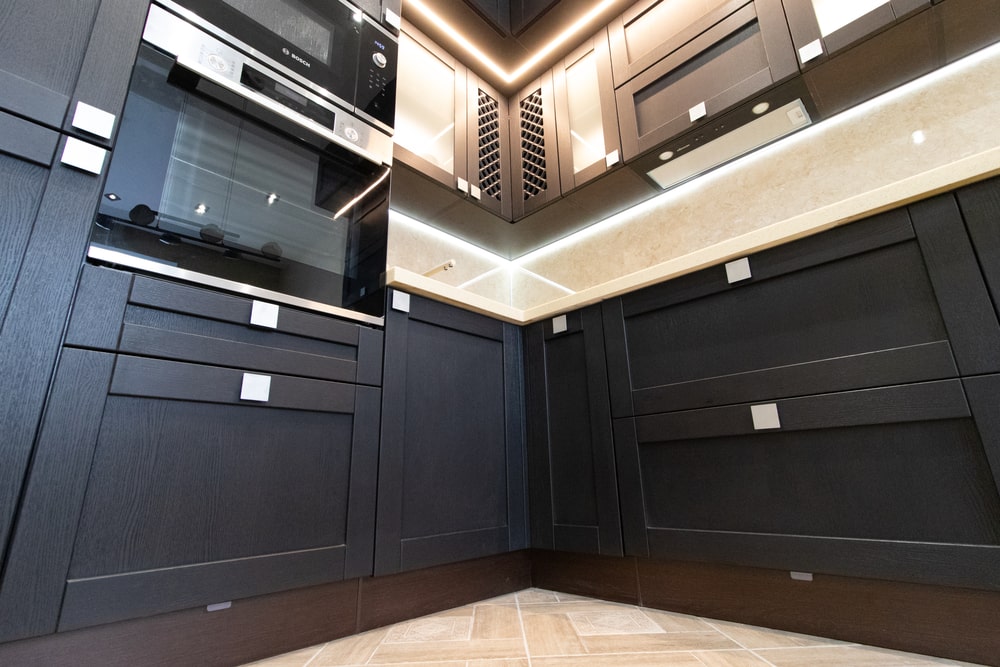 Modern shaker style kitchen cabinets and dummy doors