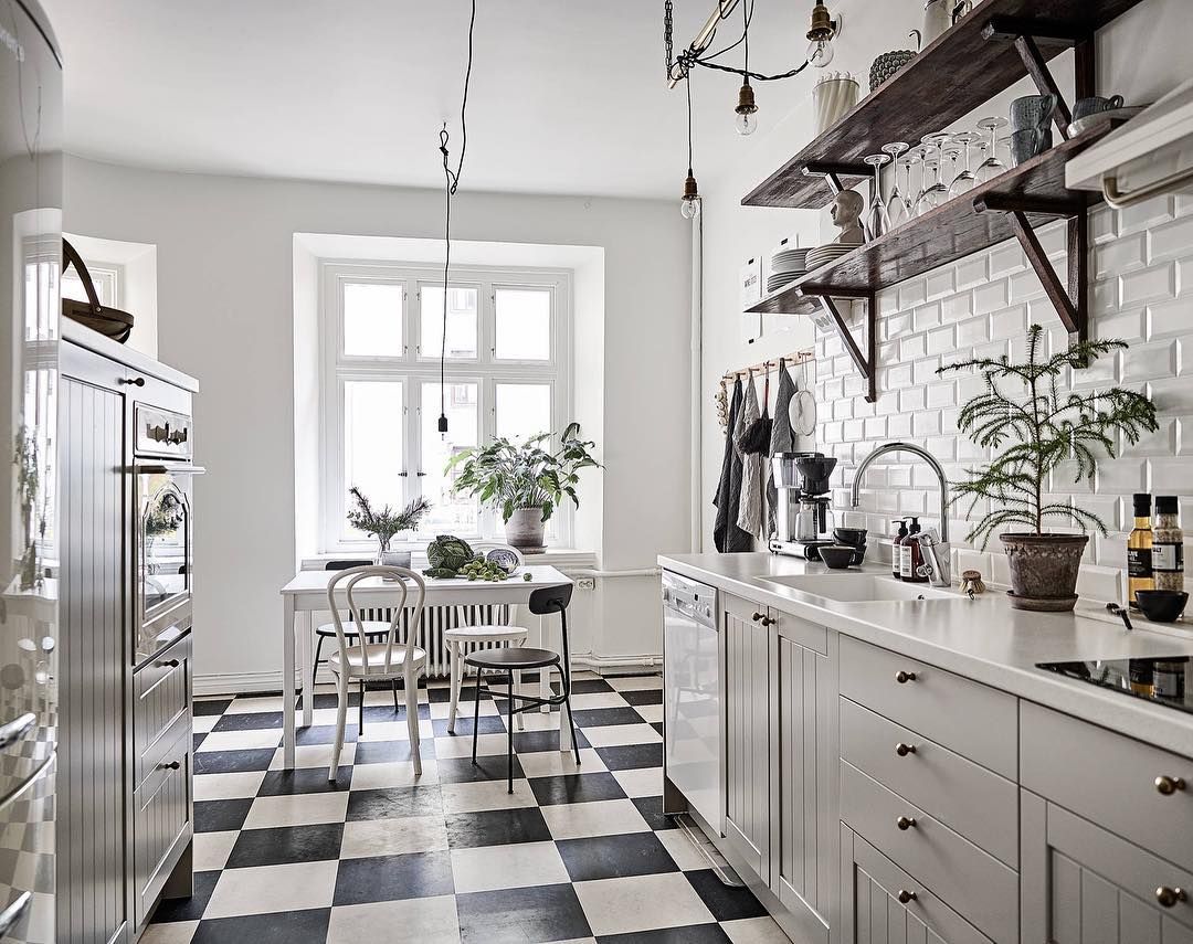 vintage kitchen tiles